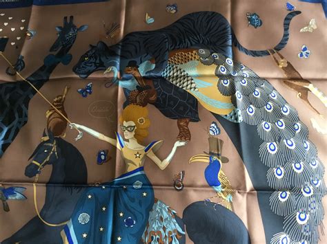 Scarf of the moment: Hermès Story 